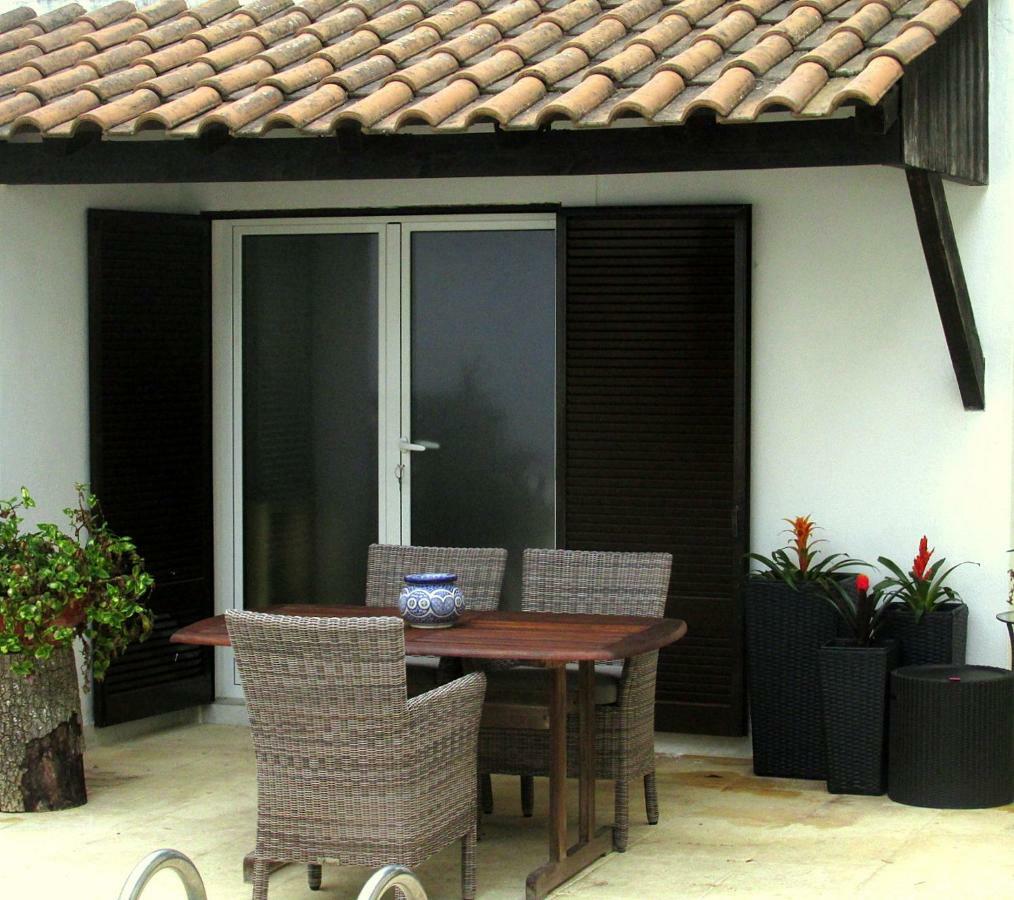 Go Pt - Private Challet With Swimming Pool And Garden Parede Kültér fotó